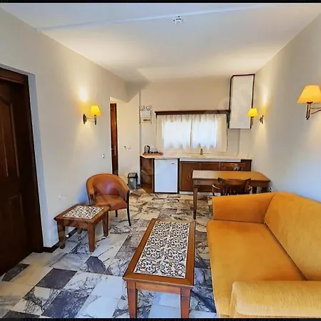 Hotell Alp Butik Ve Restoran *